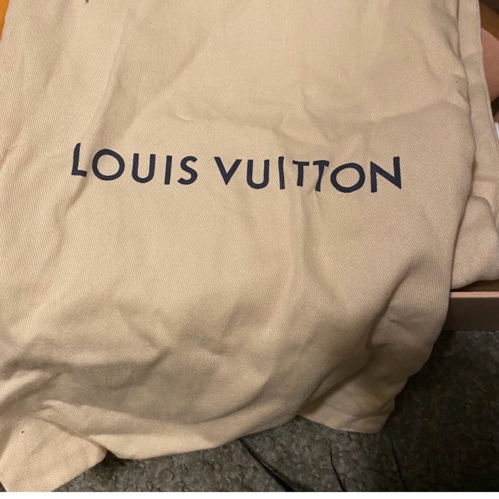 Louis Vuitton sneakers size 39 - Picture 11 of 12